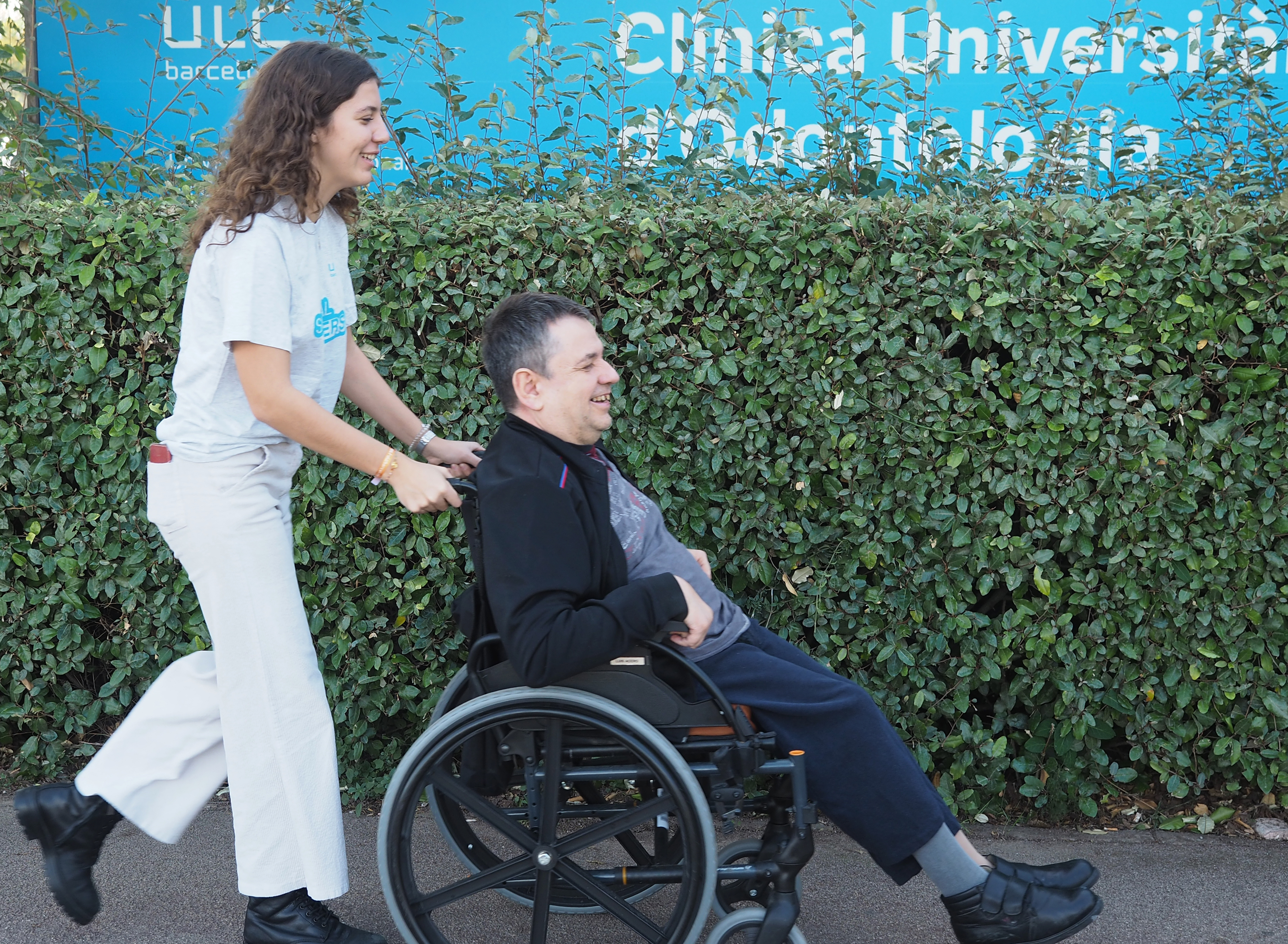 Atenció a persones amb disapacitats