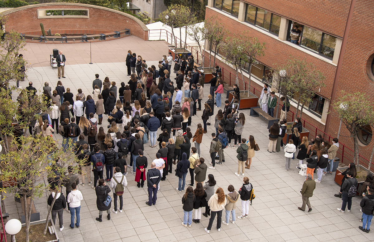 Minut de silenci per la pau
